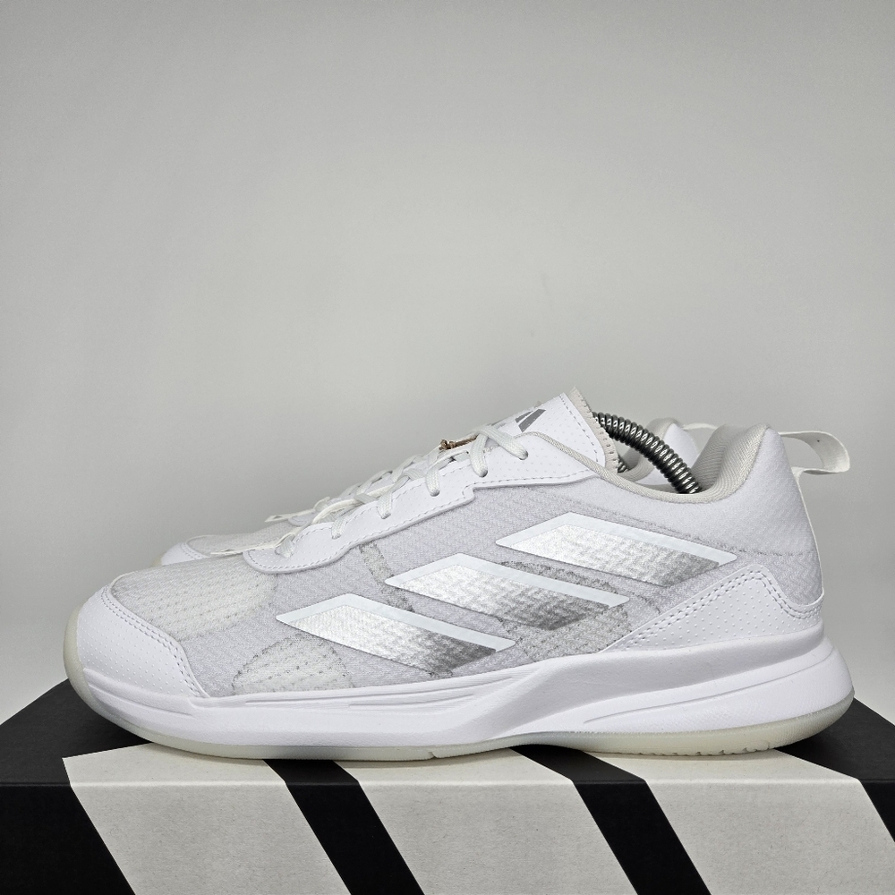 Adidas Women's Tennis Shoes Avaflash Low 'White Silver Metallic' Size 7